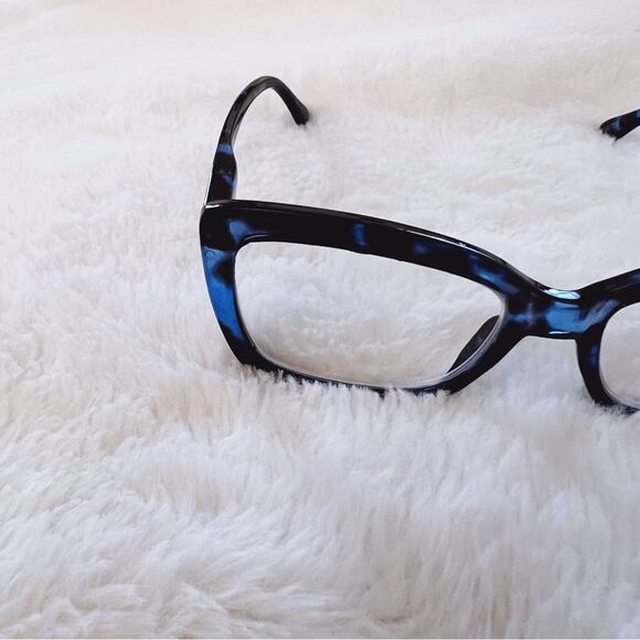 Leila Blue Cateye Oversized Reader Glasses - Picture 6 of 10